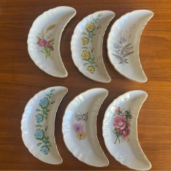 Vintage Half Moon Crescent China Dishes Bone Plates Painted Gold Trim Floral - Picture 2 of 4